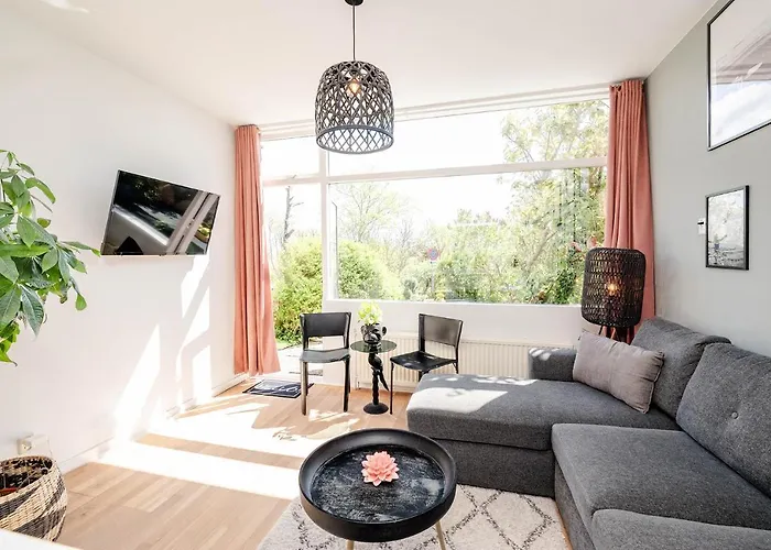 Amsterdam 1, Private Garden *